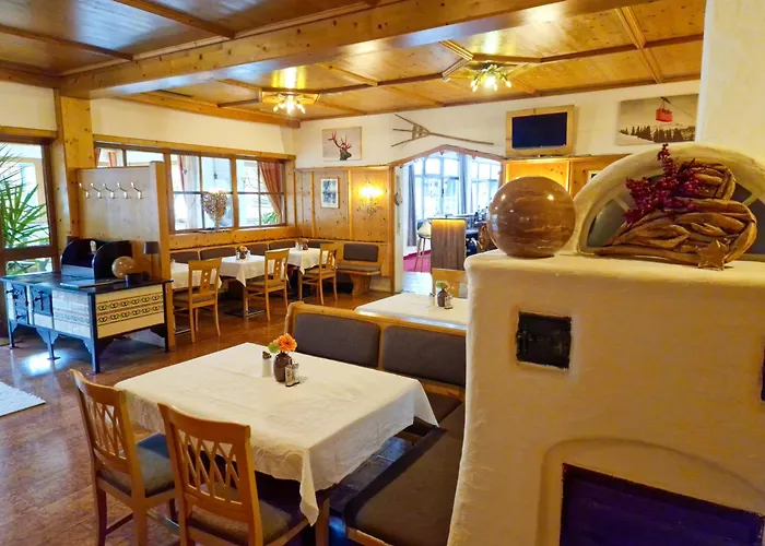 Das Alpin - Hotel Garni Guesthouse